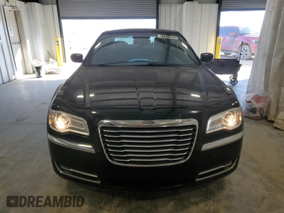 2014 Chrysler 300 with VIN 2C3CCAAG4EH236843, listed as a Copart auction lot 47311085 with 177,909 mi miles and Clean Title. Bid and sale history available at carsss.com. Image 5.
