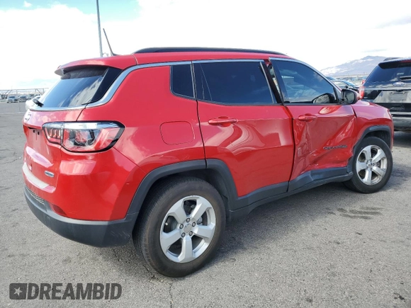 2019 Jeep Compass Altitude with VIN 3C4NJCBB6KT833200, listed as a Copart auction lot 48012385 with 59,212 mi miles and Salvage title. Bid and sale history available at DreamBid. Image 3.