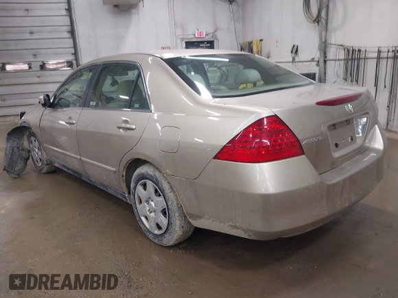 2007 Honda Accord LX with VIN 1HGCM564378064001, listed as a IAAI auction lot 42426510 with 86,574 mi miles and . Bid and sale history available at DreamBid. Image 3.