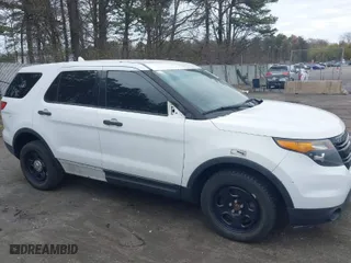 2014 Ford Utility Police Interceptor with VIN 1FM5K8AR4EGC60620, listed as a IAAI auction lot 42081641 with 135,328 mi miles. Bid and sale history available at carsss.com. Image 12.