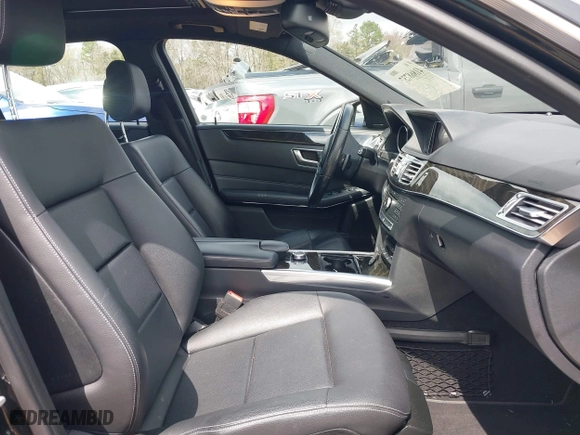 2016 Mercedes-Benz E-Class E 350 Sport with VIN WDDHF5KB2GB281218, listed as a IAAI auction lot 41868737 with 118,554 mi miles. Bid and sale history available at carsss.com. Image 5.