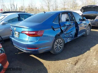 2019 Volkswagen Jetta S with VIN 3VWC57BU9KM101235, listed as a IAAI auction lot 41833620 with 86,508 mi miles. Bid and sale history available at carsss.com. Image 4.