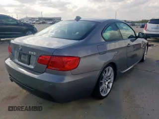 2011 BMW 3 Series 328i с VIN WBAKE5C50BE573630, выставлен на аукционе Copart как лот 59906525 с пробегом 54 717 миль миль и Списание • Salvage title. История ставок и продаж доступна на DreamBid. Изображение 3.