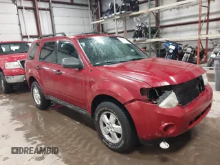 2010 Ford Escape XLT с VIN 1FMCU9DG5AKB78310, выставлен на аукционе IAAI как лот 41512079 с пробегом 126 173 миль миль и . История ставок и продаж доступна на DreamBid. Изображение 1.