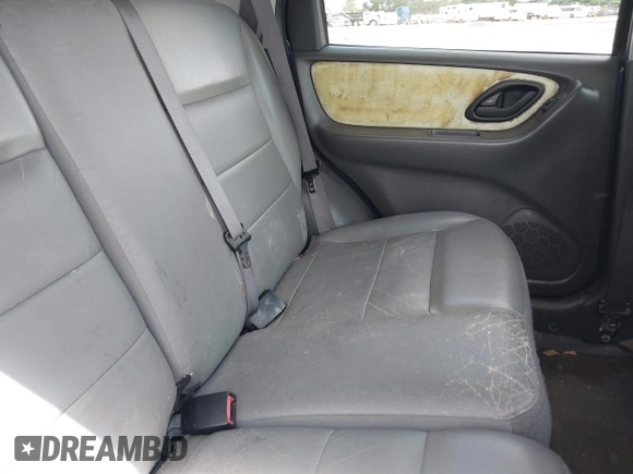 2005 Ford Escape XLT with VIN 1FMYU03195KB77469, listed as a IAAI auction lot 42292011 with 225,358 mi miles and . Bid and sale history available at DreamBid. Image 8.