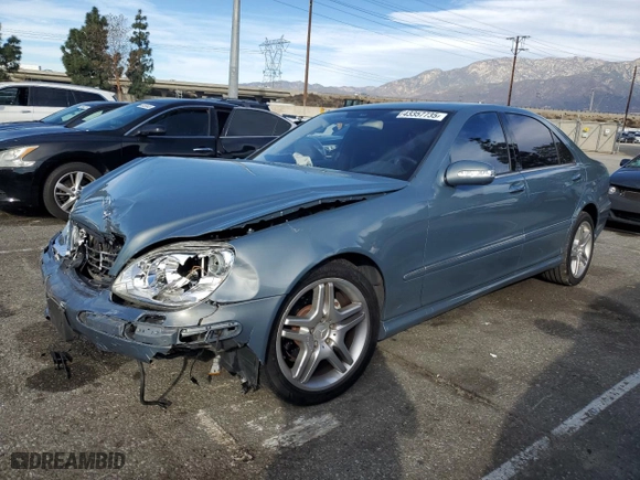 2006 Mercedes-Benz S-Class 5.0L with VIN WDBNG75J26A483293, listed as a Copart auction lot 43357735 with 0 mi miles and Salvage Title. Bid and sale history available at carsss.com. Image 1.