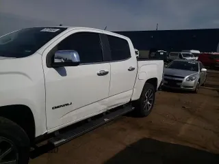 2020 GMC Canyon 4WD Denali with VIN 1GTG6EEN1L1232751, listed as a Copart auction lot 74719334 with 115,105 mi miles and Salvage Title. Bid and sale history available at carsss.com. Image 10.