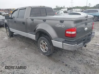 2007 Ford F-150 XLT z VIN 1FTPW04537KB23132, wystawiony jako IAAI lot #42434387 z przebiegiem 43 900 mil mil oraz . Historia ofert i sprzedaży dostępna na DreamBid. Obrazek 3.