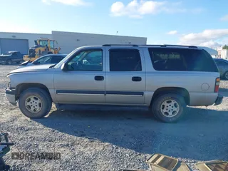 2004 Chevrolet Suburban LS with VIN 3GNEC16Z94G115374, listed as a IAAI auction lot 41125805 with 91,176 mi miles. Bid and sale history available at carsss.com. Image 14.