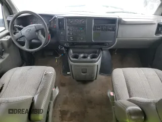 2007 Chevrolet Express Passenger with VIN 1GAHG39UX71101095, listed as a Copart auction lot 41585775 with 356,651 mi miles and Salvage title. Bid and sale history available at DreamBid. Image 8.