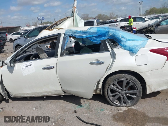 2018 Nissan Altima 2.5 S with VIN 1N4AL3AP7JC161038, listed as a IAAI auction lot 41816644 with 1 mi miles. Bid and sale history available at carsss.com. Image 13.