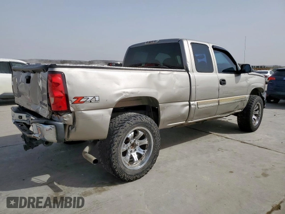 2003 Chevrolet Silverado 1500 with VIN 2GCEK19T031112373, listed as a Copart auction lot 48402145 with 295,098 mi miles and Clean Title. Bid and sale history available at carsss.com. Image 3.
