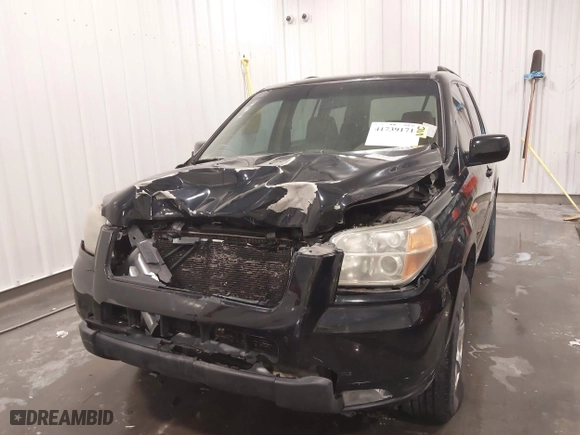 2006 Honda Pilot EX with VIN 2HKYF18436H519974, listed as a IAAI auction lot 41739171 with 151,808 mi miles. Bid and sale history available at carsss.com. Image 6.