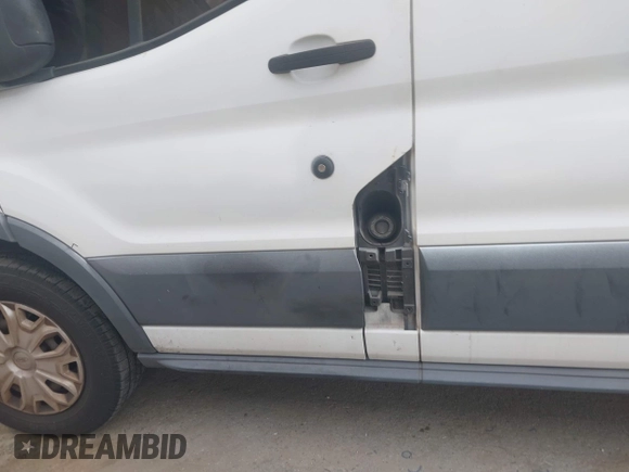2017 Ford Transit с VIN 1FTYR1YM9HKB18814, выставлен на аукционе IAAI как лот 42540293 с пробегом 202 306 миль миль и . История ставок и продаж доступна на DreamBid. Изображение 6.