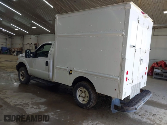 2016 Ford Super Duty F-250 SRW XL with VIN 1FDBF2B66GED17519, listed as a IAAI auction lot 41972443 with 333,161 mi miles. Bid and sale history available at carsss.com. Image 3.