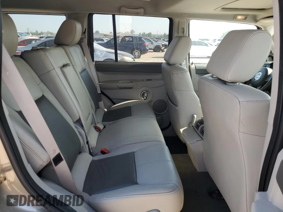 2006 Jeep Commander Limited с VIN 1J8HG58216C164763, выставлен на аукционе Copart как лот 52856365 с пробегом 97 144 миль миль и Списание • Salvage title. История ставок и продаж доступна на DreamBid. Изображение 11.