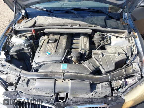 2010 BMW 3 Series 328i with VIN WBAPH7G5XANM49236, listed as a IAAI auction lot 42015618 with 254,108 mi miles and . Bid and sale history available at carsss.com. Image 10.