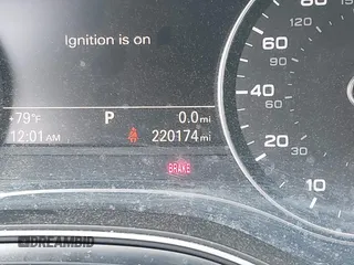 2012 Audi A6 Premium Plus z VIN WAUGGAFC4CN172277, wystawiony jako IAAI lot #42200305 z przebiegiem 220 174 mil mil oraz . Historia ofert i sprzedaży dostępna na DreamBid. Obrazek 7.