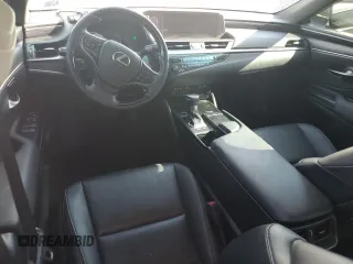 2020 Lexus ES 300h with VIN 58AD21B10LU007586, listed as a Copart auction lot 60130325 with 68,851 mi miles and Salvage title. Bid and sale history available at DreamBid. Image 8.