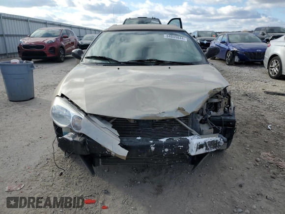 2004 Chrysler Sebring Limited z VIN 1C3EL65R14N257513, wystawiony jako Copart lot #84049844 z przebiegiem 82 402 mil mil oraz Szkoda całkowita • Salvage title. Historia ofert i sprzedaży dostępna na DreamBid. Obrazek 5.