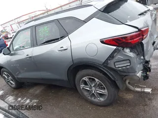 2024 Chevrolet Blazer LT z VIN 3GNKBCR4XRS162094, wystawiony jako IAAI lot #42007044 z przebiegiem 23 421 mil mil oraz . Historia ofert i sprzedaży dostępna na DreamBid. Obrazek 15.