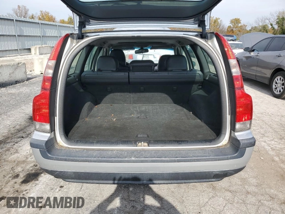 2002 Volvo V70 with VIN YV1SJ58D921202885, listed as a Copart auction lot 77737734 with 113,374 mi miles and Salvage Title. Bid and sale history available at carsss.com. Image 6.