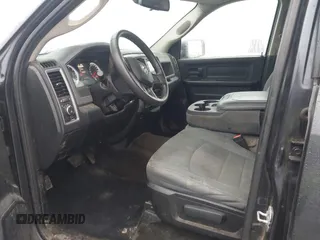 2015 Ram 1500 Express z VIN 1C6RR7KT6FS600572, wystawiony jako IAAI lot #41531984 z przebiegiem 192 950 mil mil oraz . Historia ofert i sprzedaży dostępna na DreamBid. Obrazek 5.