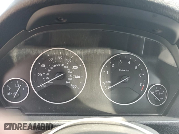 2013 BMW 3 Series 328i xDrive with VIN WBA3B5G56DNS00182, listed as a Copart auction lot 61920285 with Not provided miles and Salvage title. Bid and sale history available at DreamBid. Image 9.