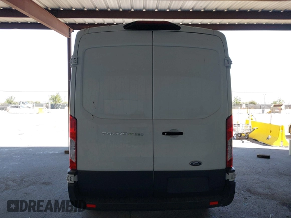 2018 Ford Transit с VIN 1FTYR1CM6JKA17257, выставлен на аукционе IAAI как лот 42487936 с пробегом 141 684 миль миль и . История ставок и продаж доступна на DreamBid. Изображение 16.
