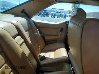 1984 Mercedes-Benz 500 z VIN WDBCA44A1EA029351, wystawiony jako Copart lot #59357115 z przebiegiem 155 975 mil mil oraz Tytuł czysty. Historia ofert i sprzedaży dostępna na DreamBid. Obrazek 10.