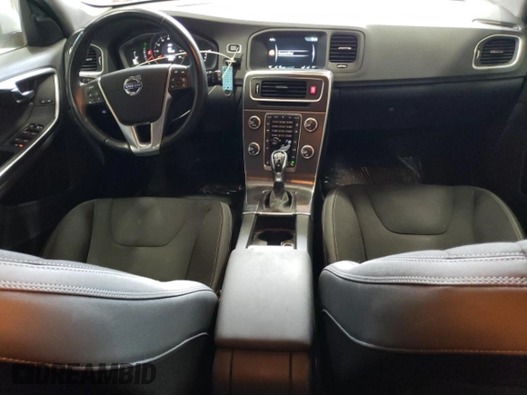 2015 Volvo V60 T5 Drive-E with VIN YV140MEJ3F1246824, listed as a Copart auction lot 76025774 with 95,055 mi miles and Salvage Title. Bid and sale history available at carsss.com. Image 8.