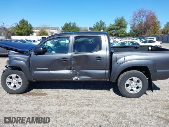 2015 Toyota Tacoma with VIN 3TMLU4EN0FM194841, listed as a IAAI auction lot 41860349 with 200,005 mi miles and . Bid and sale history available at DreamBid. Image 15.