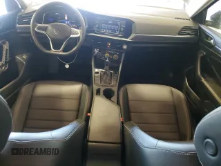 2024 Volkswagen Jetta SE with VIN 3VWEM7BU7RM047598, listed as a Copart auction lot 62073545 with 18,603 mi miles and Salvage title. Bid and sale history available at DreamBid. Image 8.