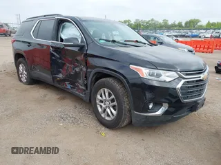 2021 Chevrolet Traverse LT Cloth z VIN 1GNERGKW0MJ205864, wystawiony jako IAAI lot #42257725 z przebiegiem 44 595 mil mil oraz . Historia ofert i sprzedaży dostępna na DreamBid. Obrazek 1.