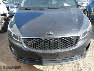 2016 Kia Sedona EX with VIN KNDMC5C10G6137795, listed as a IAAI auction lot 41015257 with 114,347 mi miles. Bid and sale history available at carsss.com. Image 13.