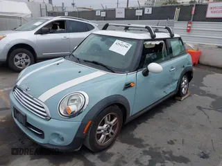 2013 MINI Hardtop with VIN WMWSU3C50DT546031, listed as a IAAI auction lot 42542290 with 119,711 mi miles and . Bid and sale history available at DreamBid. Image 2.