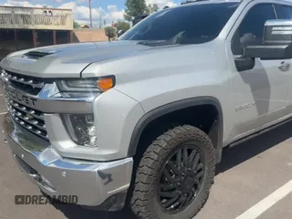 2020 Chevrolet Silverado 3500HD LTZ с VIN 1GC4YUEY8LF208936, выставлен на аукционе Copart как лот 59998105 с пробегом 72 985 миль миль и Чистый • Clean title. История ставок и продаж доступна на DreamBid. Изображение 11.