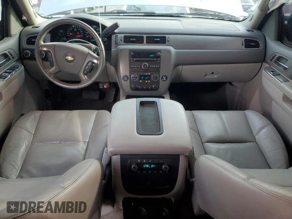2012 Chevrolet Tahoe LT z VIN 1GNSKBE04CR162079, wystawiony jako Copart lot #44266775 z przebiegiem 114 873 mil mil oraz Szkoda całkowita • Salvage title. Historia ofert i sprzedaży dostępna na DreamBid. Obrazek 8.
