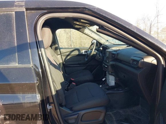 2020 Ford Police Interceptor Utility z VIN 1FM5K8AB5LGD08853, wystawiony jako IAAI lot #41556880 z przebiegiem 90 477 mil mil oraz . Historia ofert i sprzedaży dostępna na DreamBid. Obrazek 5.