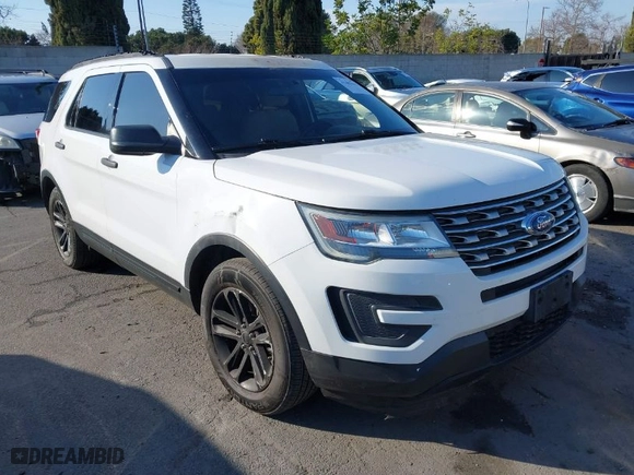 2017 Ford Explorer with VIN 1FM5K7B85HGA43355, listed as a IAAI auction lot 41403511 with 68,298 mi miles. Bid and sale history available at carsss.com. Image 1.