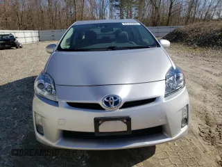 2011 Toyota Prius I with VIN JTDKN3DU7B0281225, listed as a Copart auction lot 53127665 with 211,925 mi miles and Clean Title. Bid and sale history available at DreamBid. Image 5.