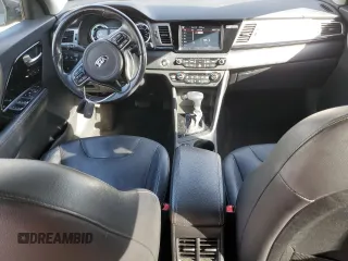 2018 Kia Niro Touring with VIN KNDCE3LC5J5132391, listed as a Copart auction lot 86009974 with 175,641 mi miles and Clean Title. Bid and sale history available at carsss.com. Image 8.