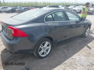 2015 Volvo S60 T5 Premier with VIN YV1612TB5F1310965, listed as a IAAI auction lot 42069463 with 107,178 mi miles. Bid and sale history available at carsss.com. Image 4.