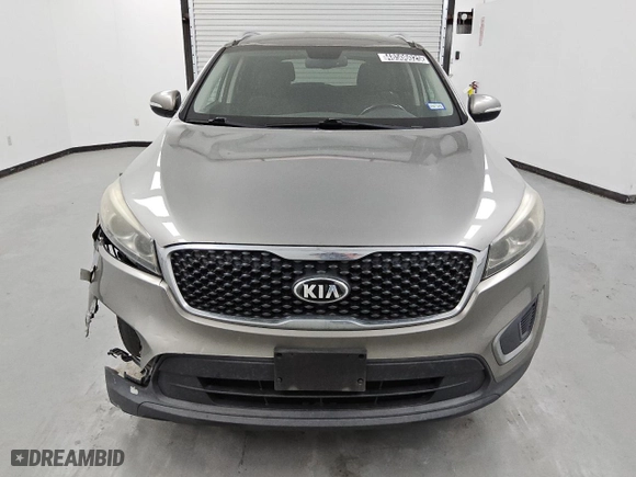 2016 Kia Sorento LX with VIN 5XYPG4A34GG043481, listed as a Copart auction lot 48506025 with 156,368 mi miles and Clean Title. Bid and sale history available at carsss.com. Image 5.