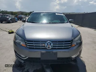 2015 Volkswagen Passat SEL Premium with VIN 1VWCV7A36FC007670, listed as a Copart auction lot 60208065 with 143,703 mi miles and Salvage title. Bid and sale history available at DreamBid. Image 5.
