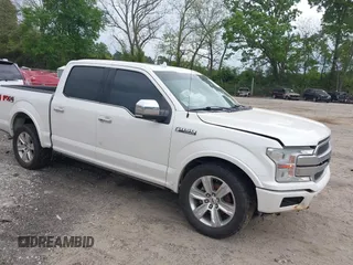 2018 Ford F-150 XL z VIN 1FTEW1EG4JFA55713, wystawiony jako IAAI lot #42096912 z przebiegiem 168 000 mil mil oraz . Historia ofert i sprzedaży dostępna na DreamBid. Obrazek 1.