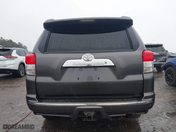 2011 Toyota 4Runner SR5 with VIN JTEZU5JR5B5018288, listed as a IAAI auction lot 41554553 with 206,106 mi miles. Bid and sale history available at carsss.com. Image 16.