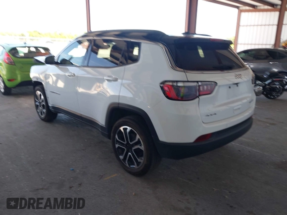 2024 Jeep Compass Limited z VIN 3C4NJDCN6RT597494, wystawiony jako IAAI lot #42538077 z przebiegiem 31 033 mil mil oraz . Historia ofert i sprzedaży dostępna na DreamBid. Obrazek 3.