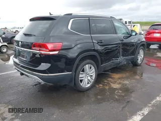 2018 Volkswagen Atlas SEL Premium z VIN 1V2NR2CA5JC533259, wystawiony jako IAAI lot #41799476 z przebiegiem 49 616 mil mil oraz . Historia ofert i sprzedaży dostępna na DreamBid. Obrazek 4.