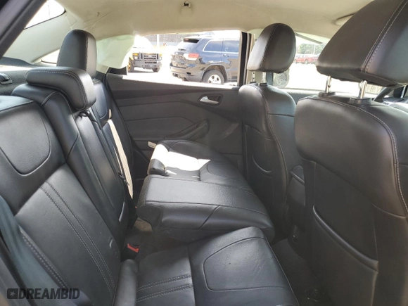 2014 Ford Focus SE with VIN 1FADP3F29EL297594, listed as a Copart auction lot 53249755 with 207,713 mi miles and Salvage Title. Bid and sale history available at carsss.com. Image 10.